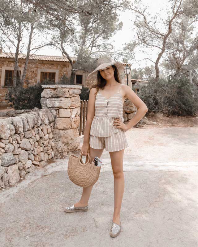 Look of @natachapeyret from 1 August, 2019 | 21 Buttons
