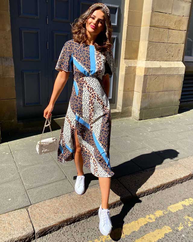 Look von @dlsb.co.uk vom 26 April, 2021 | 21 Buttons