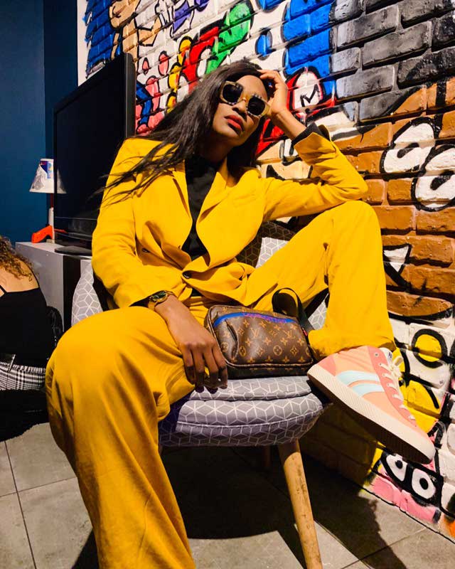 Look of @1grammedestyle from 9 April, 2019 | 21 Buttons