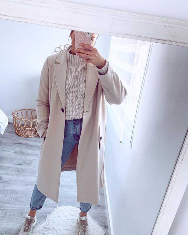 Look of @aliciatwins from 12 February, 2020 | 21 Buttons