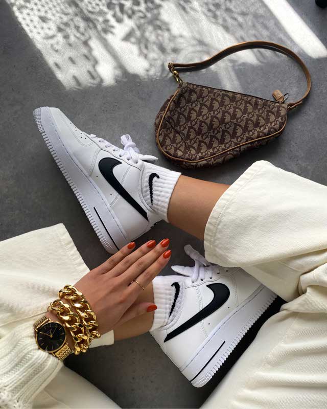 Look von @tissemrz vom 15 April, 2020 | 21 Buttons