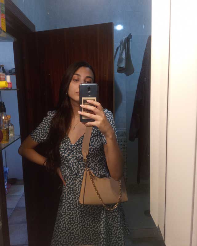 Look of @elenaosorioo from 29 Julio, 2020 | 21 Buttons