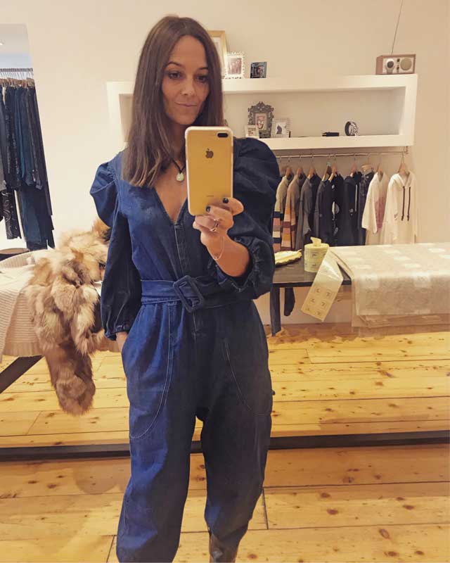 Look of @elsaglam from 20 November, 2019 | 21 Buttons