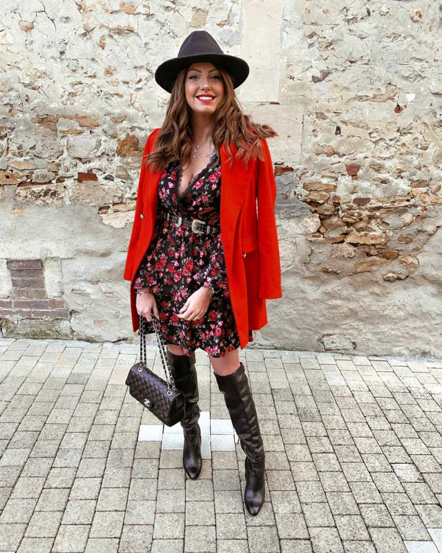 Look of @trendyophelie from 7 February, 2020 | 21 Buttons