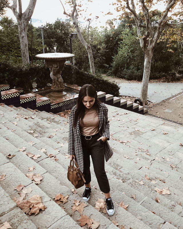 Look of @lauzar7 from 25 Noviembre, 2018 | 21 Buttons