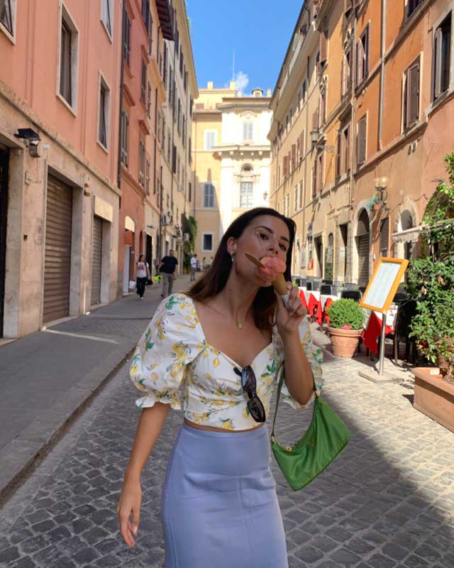Look von @valentinamarzullo vom 6 August, 2019 | 21 Buttons