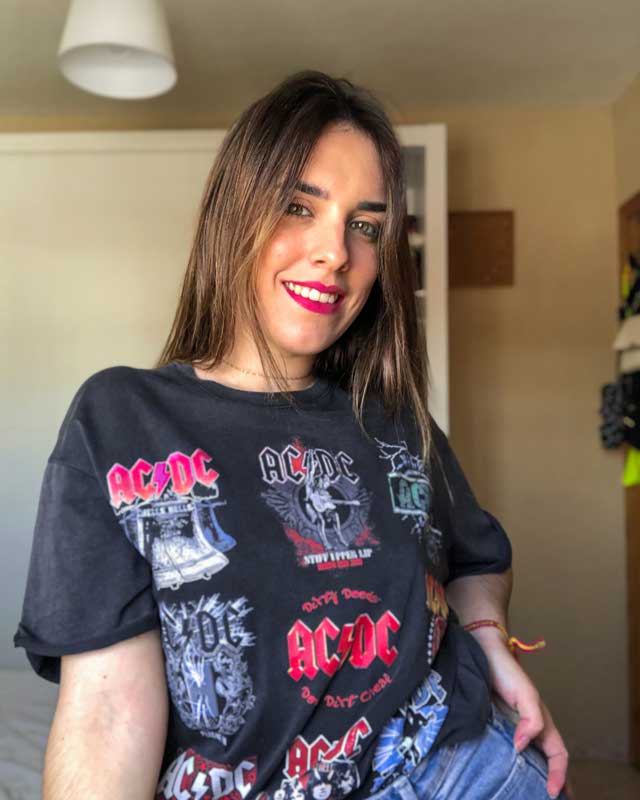 Look von @saramarting vom 23 März, 2020 | 21 Buttons