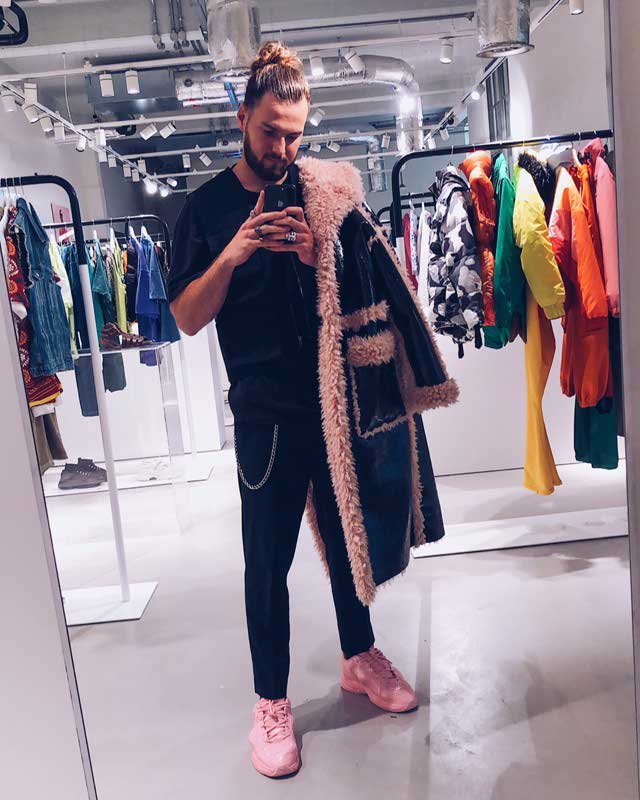 Look of @samfenton_ from 28 June, 2019 | 21 Buttons