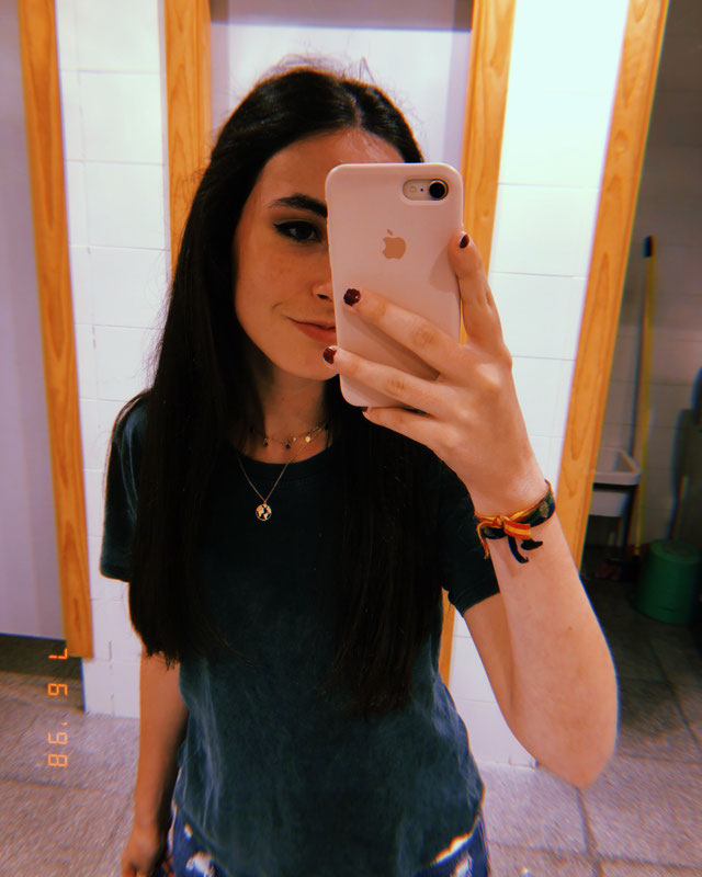 Look von @blancagnzal vom 7 Juni, 2018 | 21 Buttons