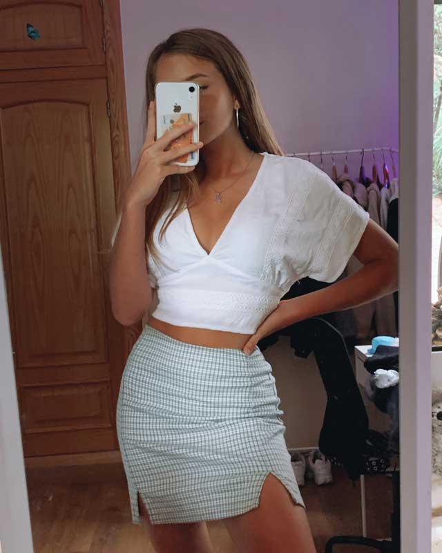 Look of @inessbotella from 24 June, 2020 | 21 Buttons