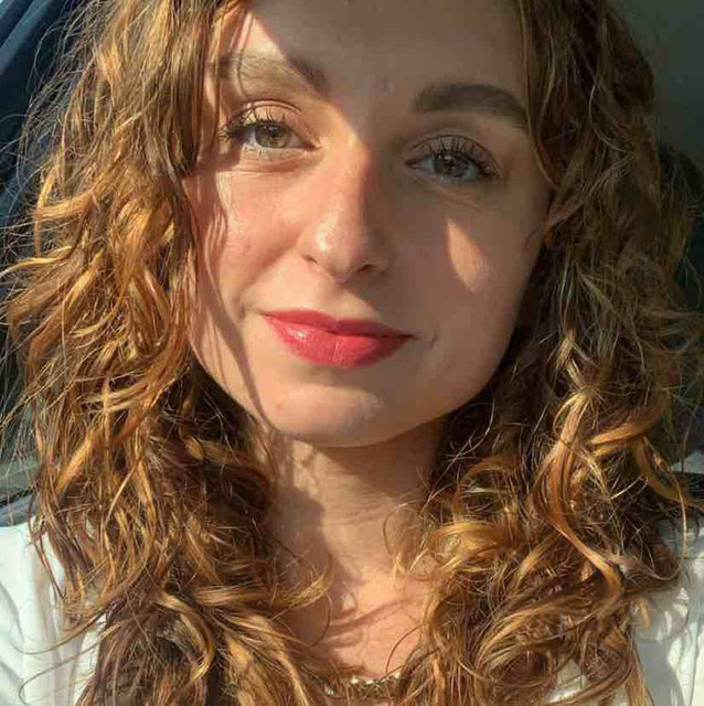 romy_curly
